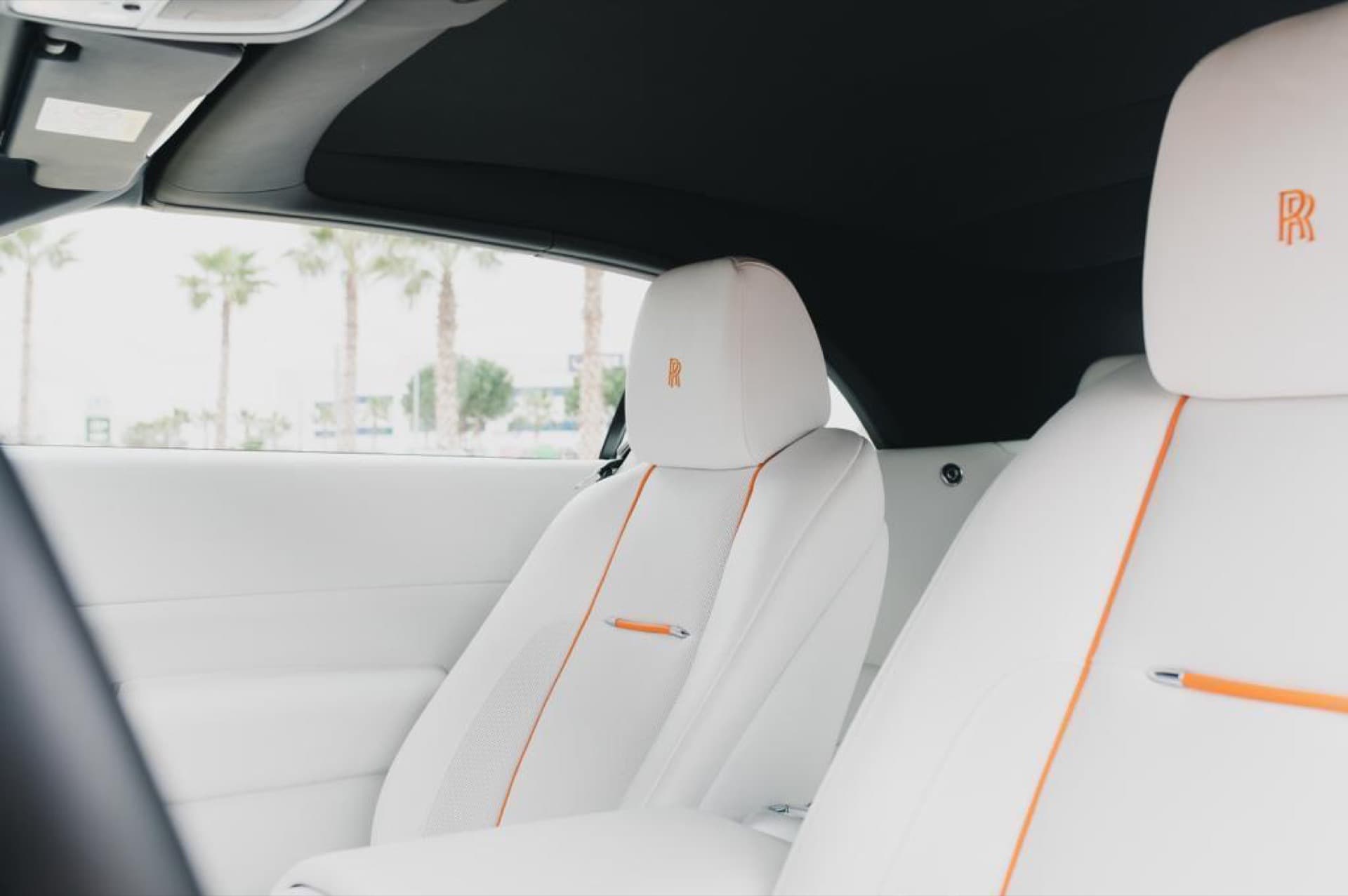 Rolls-Royce Dawn: photo 2