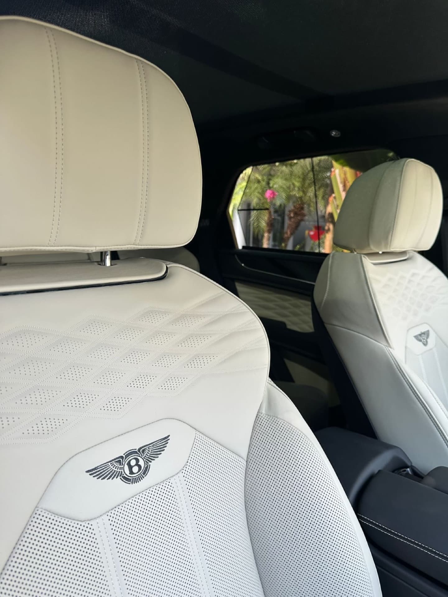 Rolls-Royce Dawn: photo 3
