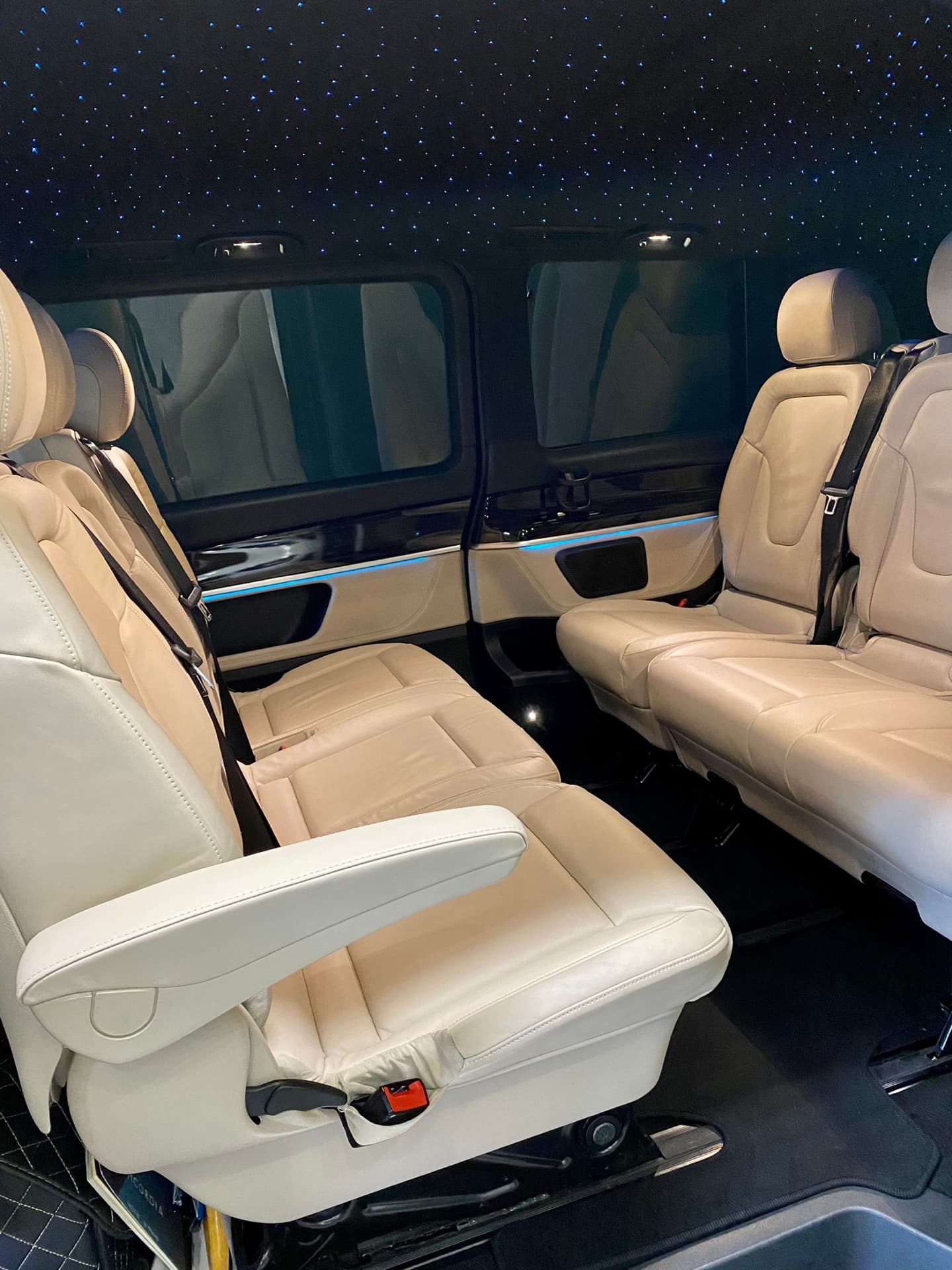 Mercedes-Benz V-Class: photo 6